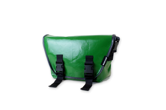 Custom Messenger (M)